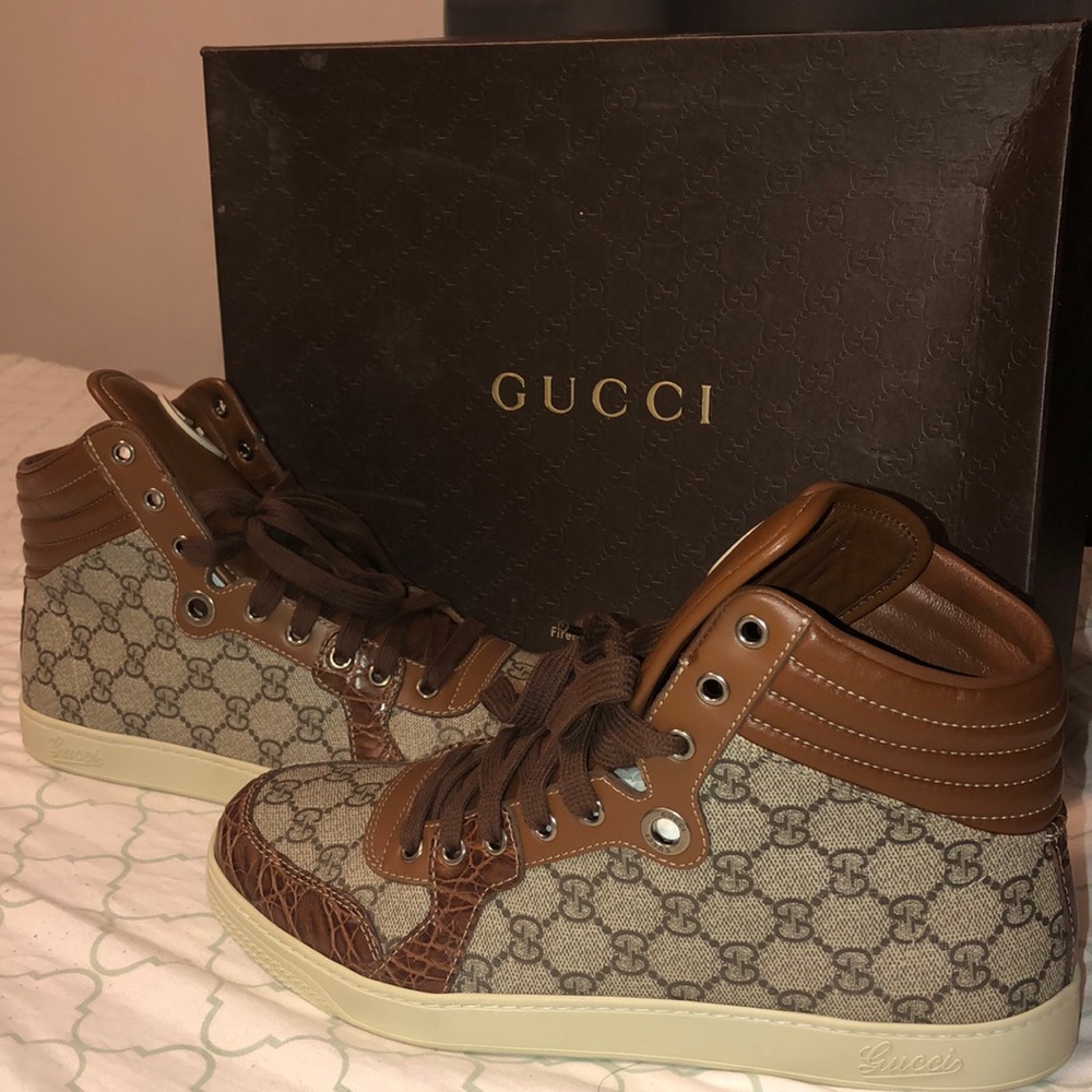 BNIB Men’s Gucci Canvas sneakers